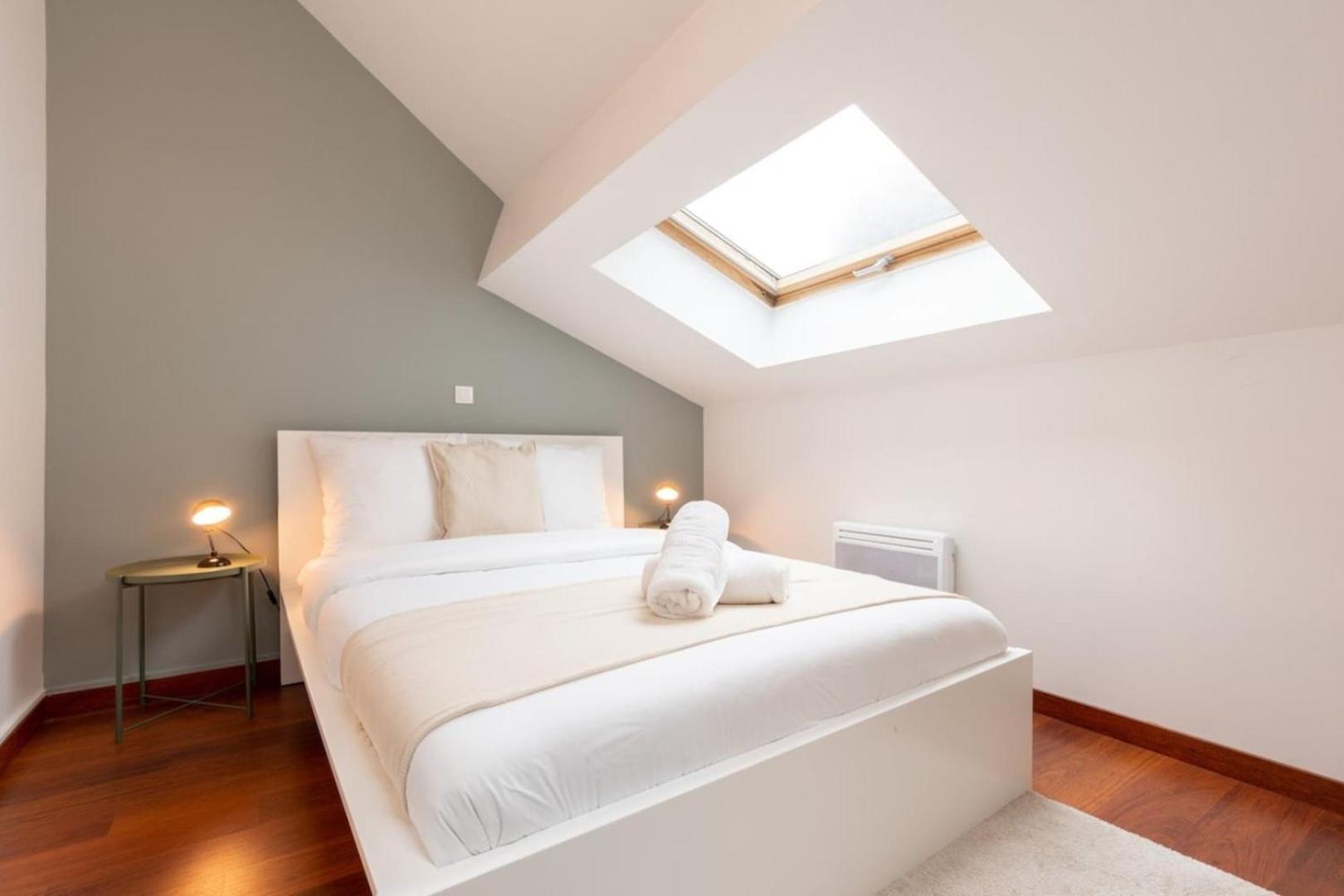 Lille Center - 4 Bedroom Duplex Apartment! Экстерьер фото